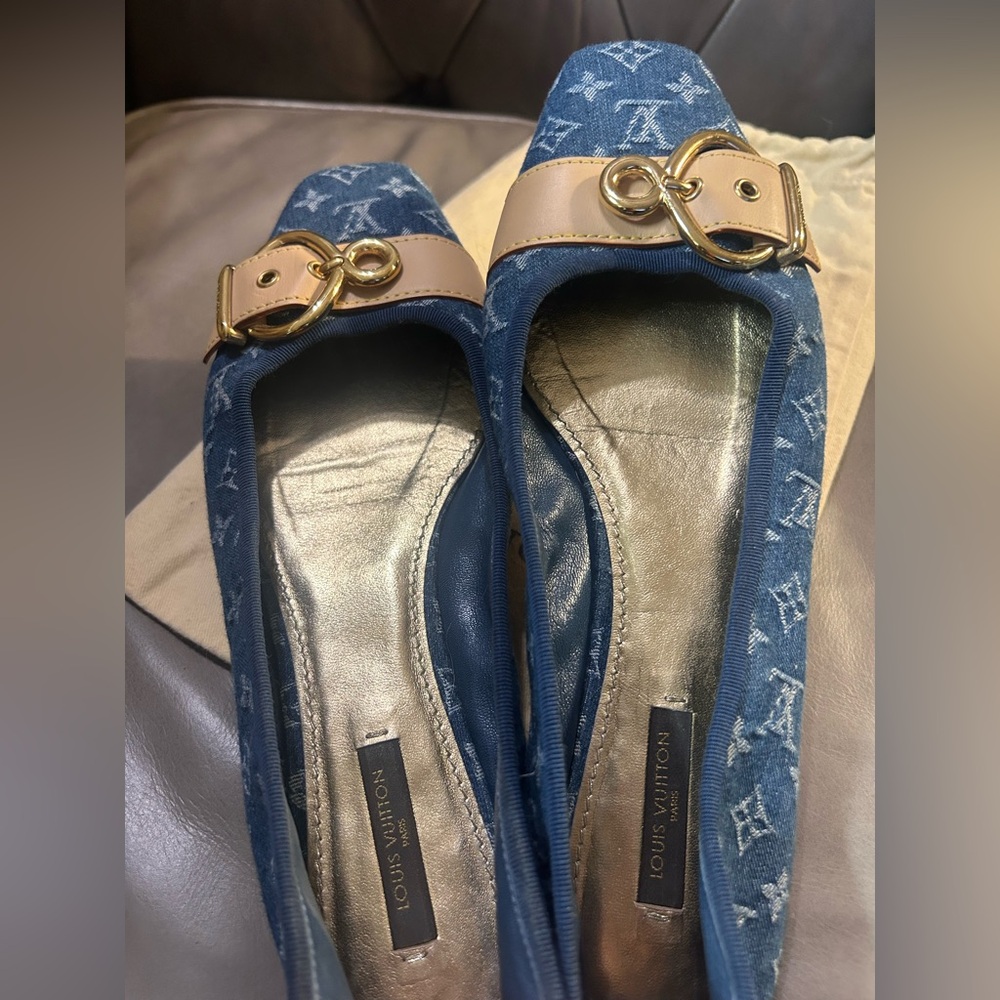 Louis Vuitton Blue Monogram Denim Ballet Flats with Beige Leather Buckle - Picture 10 of 14